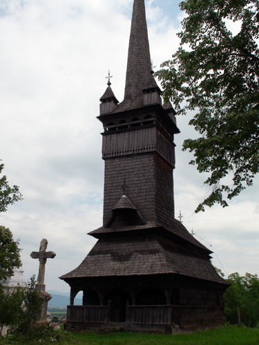 Biserica din Buzesti (c) eMM.ro